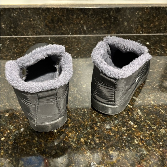 BJ Womens Fashionbanana Black Quilted Ankle Bootie 41/ 10.5 Waterproof Slip-On - Picture 4 of 12